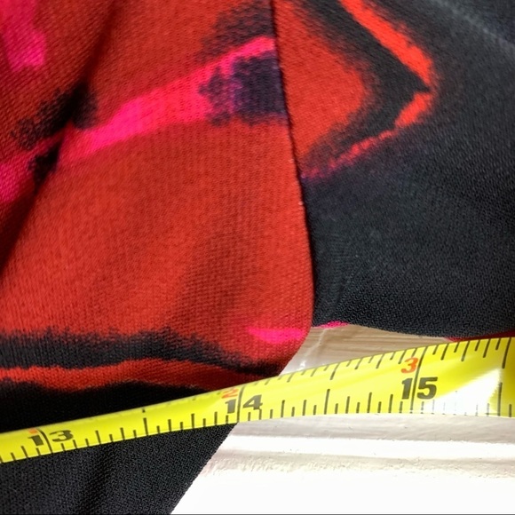 Taylor Faux Wrap  Dress With Belt Size 6 - Picture 4 of 7